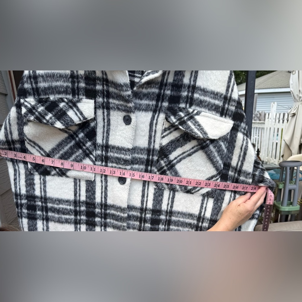 Plaid Button-Up Shacket - Picture 5 of 5